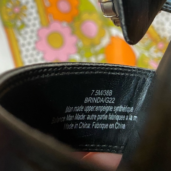 Karl Lagerfeld Rhinestone Buckle Slides - Picture 6 of 7